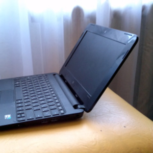 Продам запчасти от нетбука Compaq Mini CQ10-100SR.