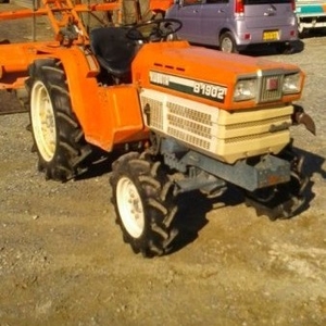 Японский трактор Kubota B1902